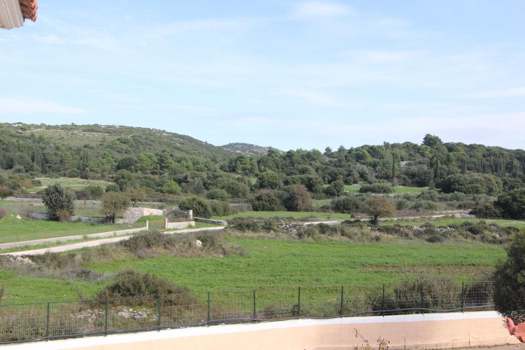 Niso Villas Yírion Dış mekan fotoğraf
